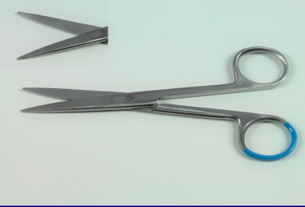 [8001716] Ciseaux métal pointus/pointus droits 14cm stérile à usage unique